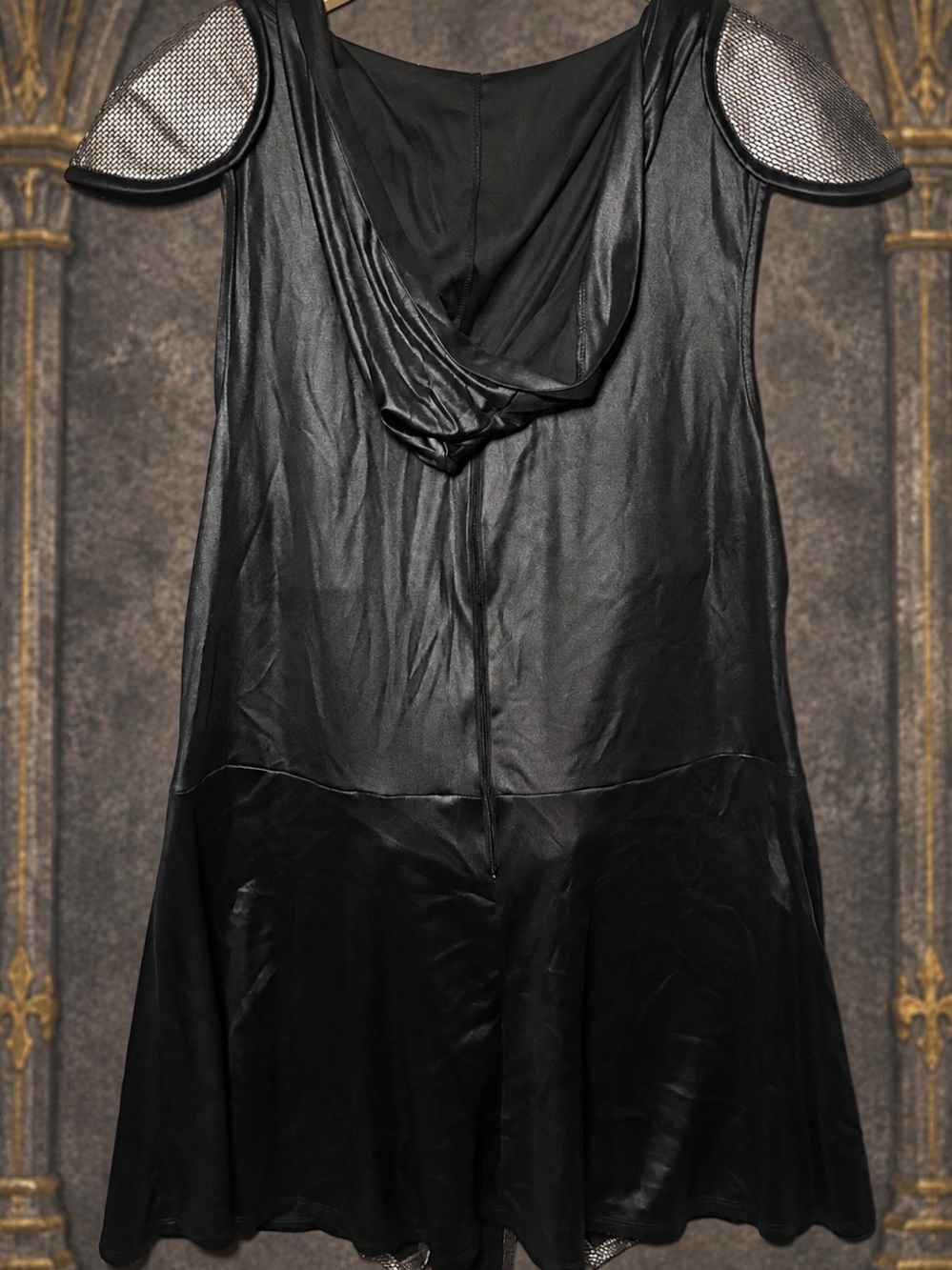Dreamgirl Deadly Warrior Plus 3X/4X Medieval Hooded Costume - Picture 3 of 10